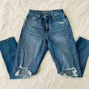 AE Comfort Stretch Mom Jean